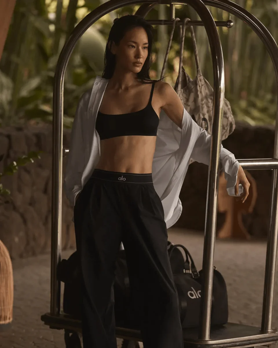 Calça Alo Yoga Suit Up Trouser (Long) Preto - Image 7