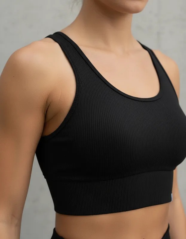 Top Wonderful Preto Movimento e Companhia - Image 5