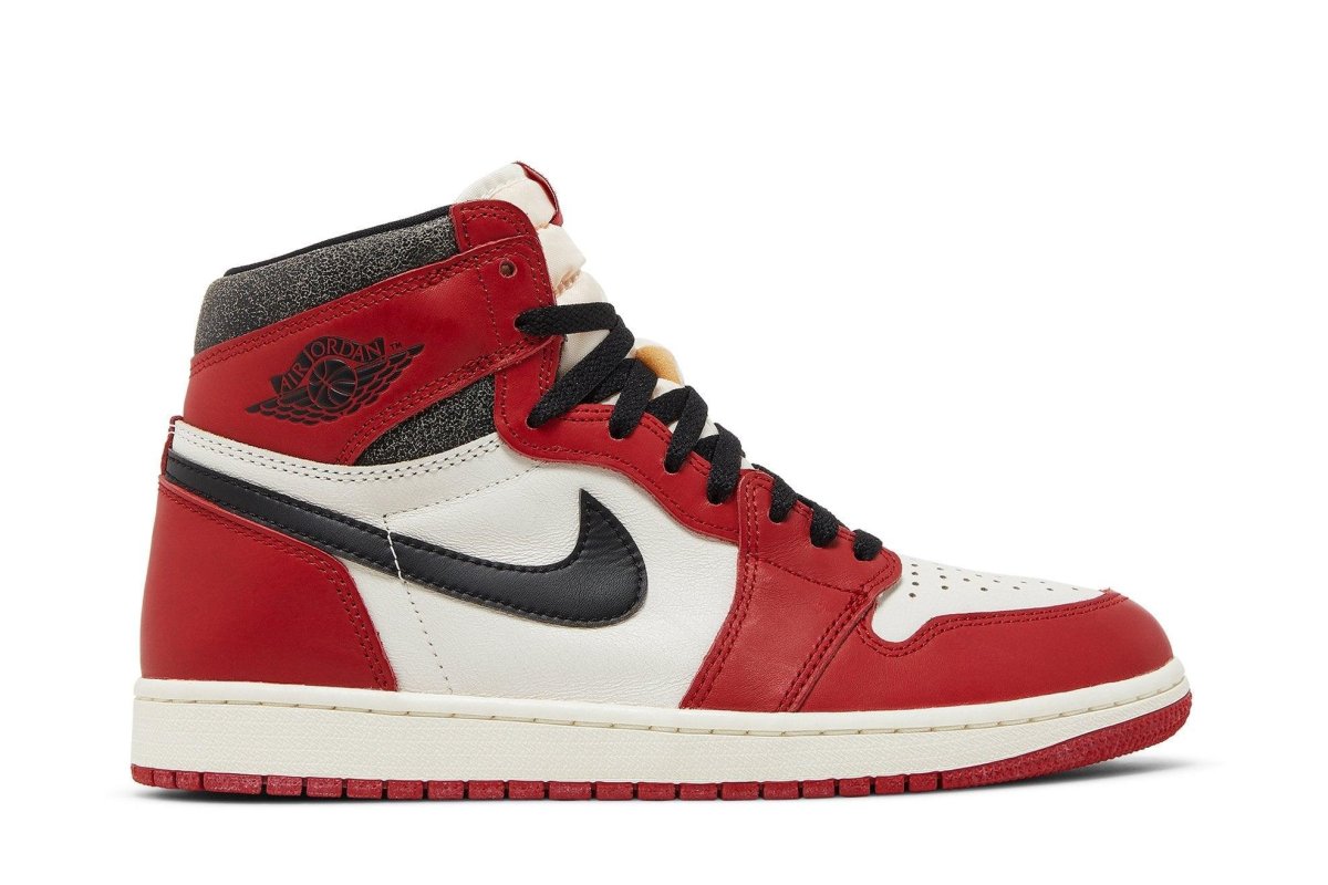 Tênis Nike Air Jordan 1 High Chicago Lost and Found Vermelho