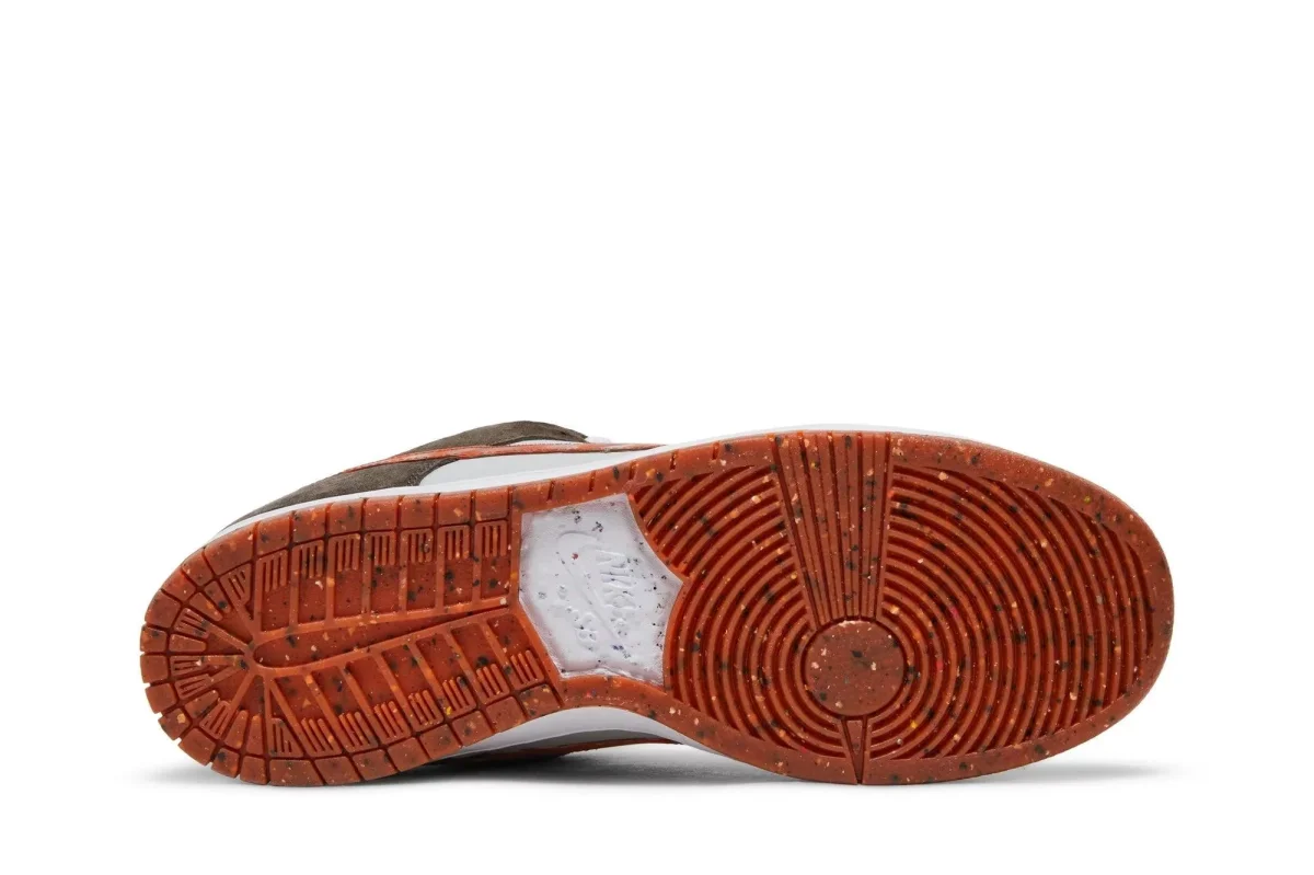 Tênis Crushed D.C. x Nike SB Dunk Low Golden Hour Colorido - Image 4