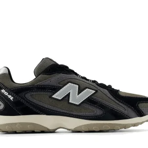 Tênis New Balance 204L Black Magnet Preto