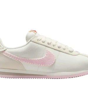 Tênis Nike Cortez Valentine's Day (2025) Off White
