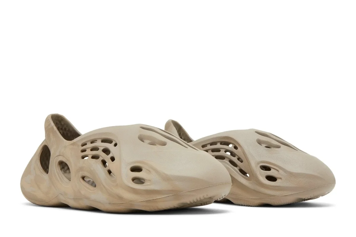 Tênis Yeezy Foam Runner Stone Sage Bege - Image 6
